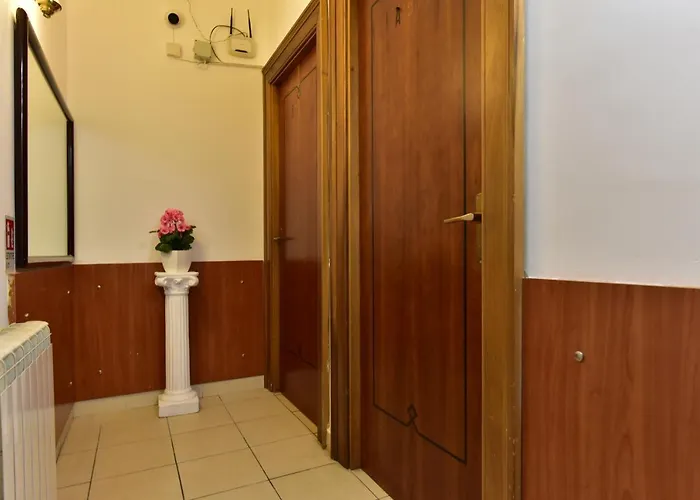 Terminal House Oda ve Kahvaltı 2*