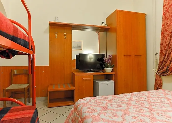Terminal House 2*